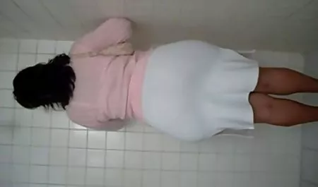 MMV电影自制德国三人行在staris上