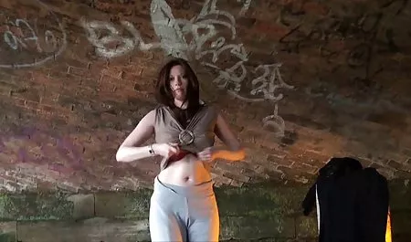 纳塔利娅斯塔尔是一个不同肤色的明星！