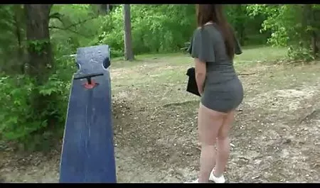 Latina在两个洞中采取BBC