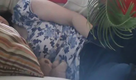 拳击手家伙获取惊人的双口交